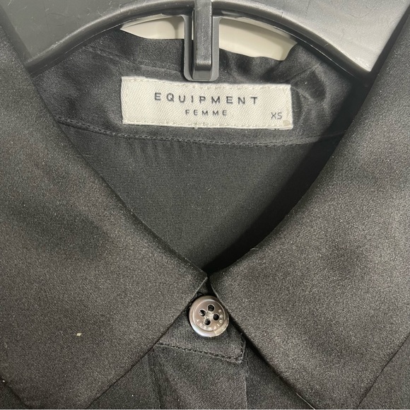 Equipment Femme Iridescent Black 100% Silk Lace Sleeves Minimalist Goth Blouse - Picture 5 of 15